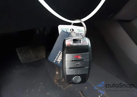 2017 Kia Sorento 3.3L Ex из США, поврежденный, VIN 5XYPHDA53HG324946